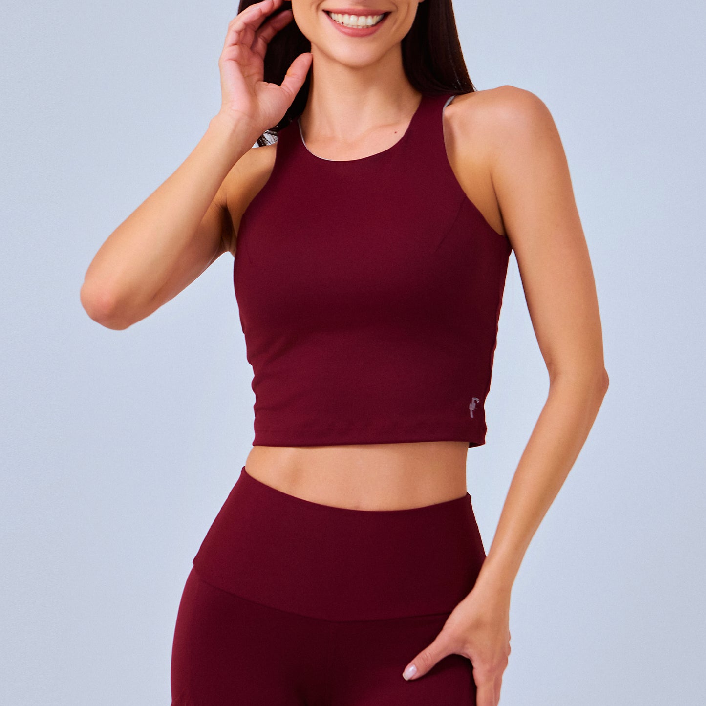 Crop top de entrenamiento, pádel, tenis y gimnasio para dama.